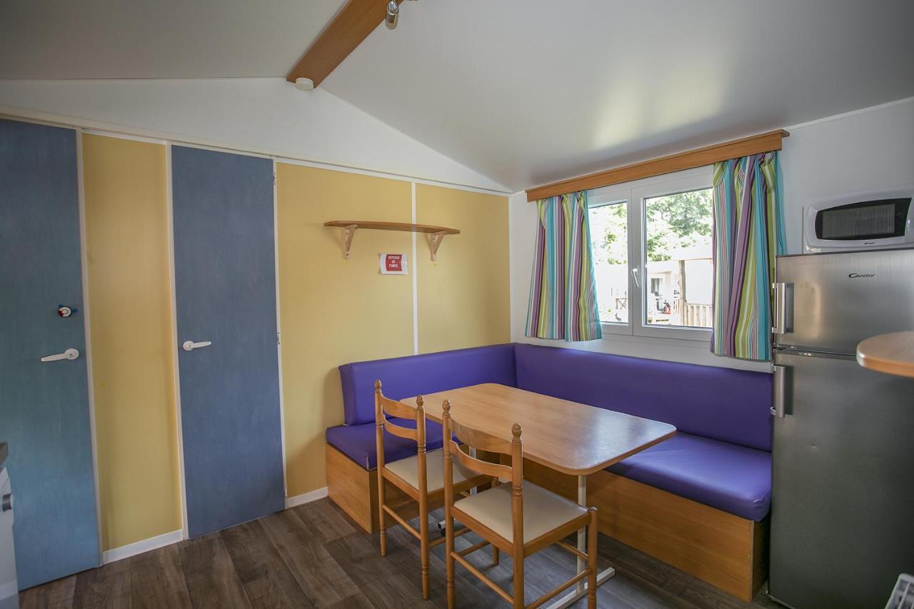 Camping Du Lac Foix Exterior photo