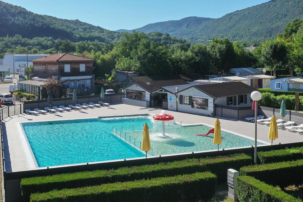 Camping Du Lac Foix Exterior photo